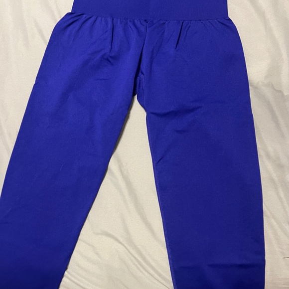 Cobalt Seamless Leggings - Picture 2 of 3